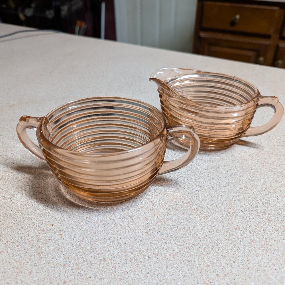 Anchor Hocking Manhattan Pink Sugar & Creamer Set - Picture 2 of 15